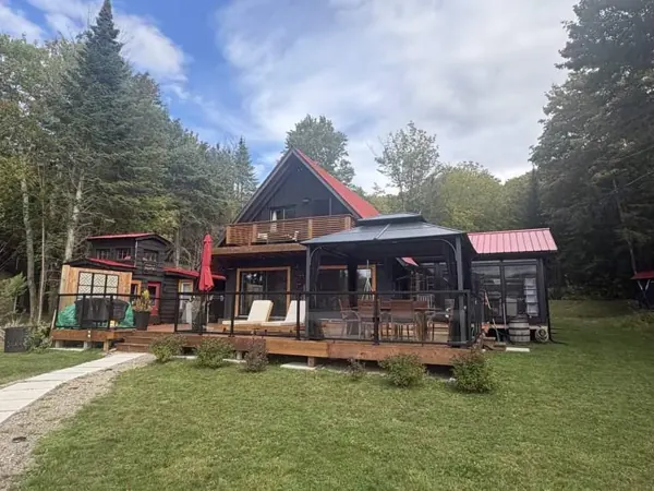 The house from the garden