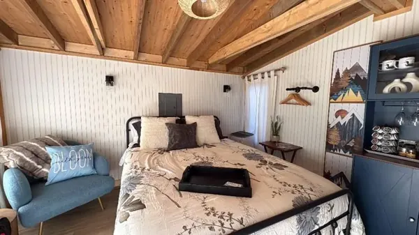 Inside Cedars Bunkie
