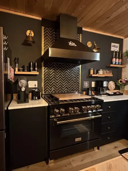 The range & cooking space