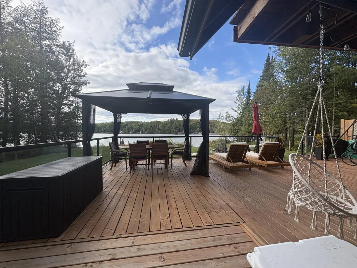 The deck and lakeside outdoor spaces